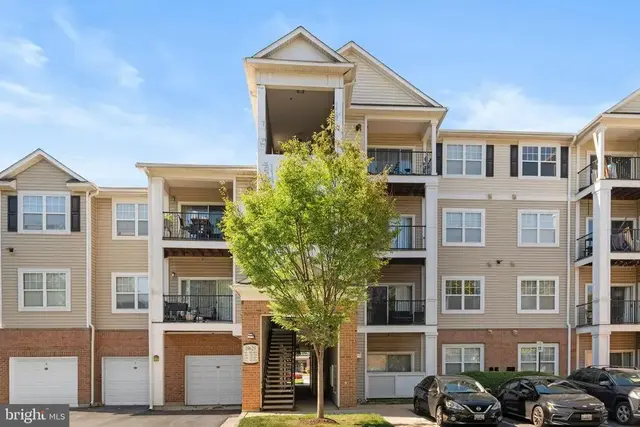 19629 Galway Bay Cir #202, Germantown