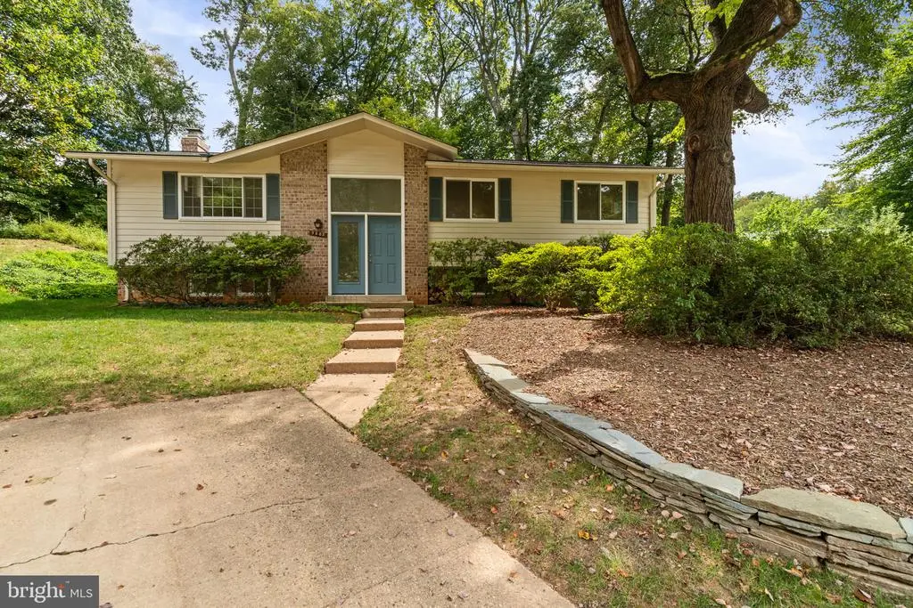 9883 Becket Ct, FAIRFAX