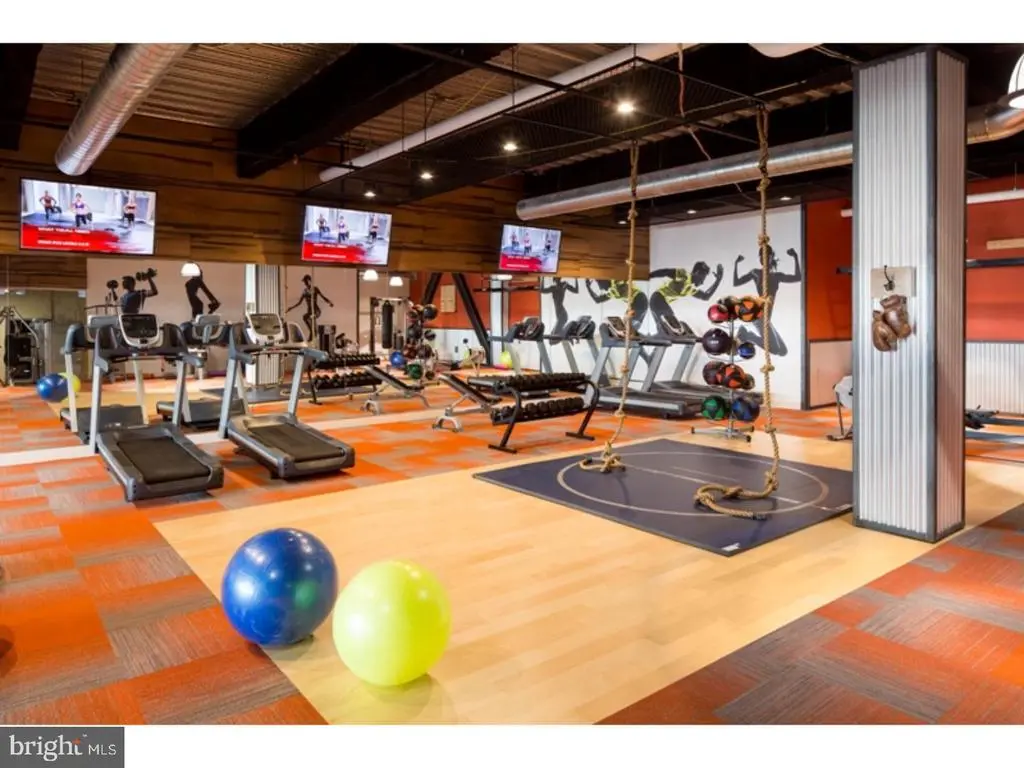 1900-24 Arch Street, PHILADELPHIA