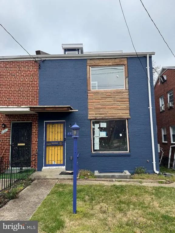 5719 2nd St Ne, WASHINGTON