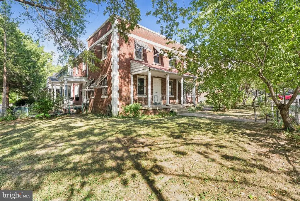 1100 Queen St Ne, WASHINGTON