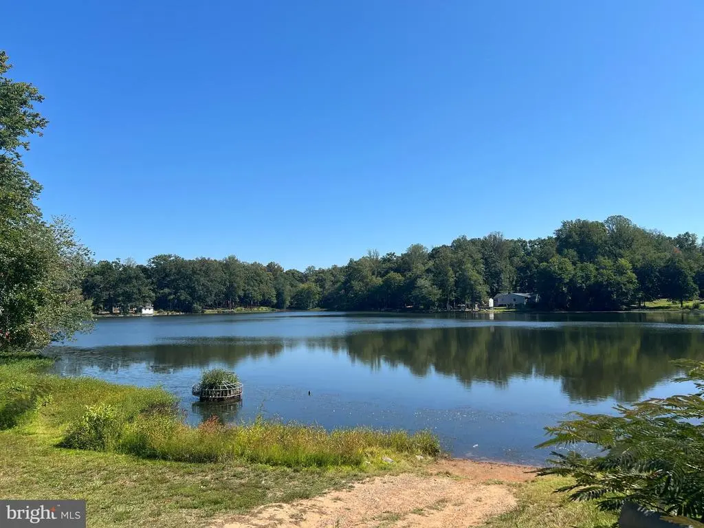 139 Woodland Dr, STAFFORD