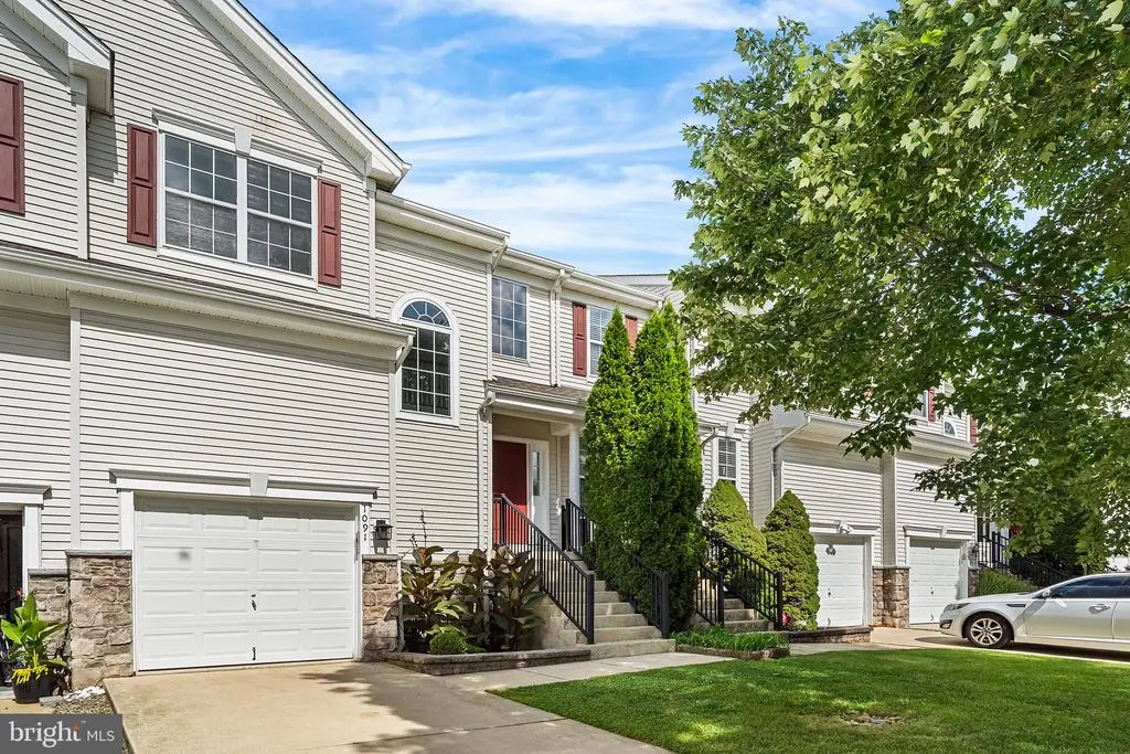 1091 Buckingham Dr, WEST DEPTFORD