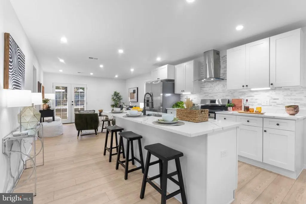 5704 64th Pl, RIVERDALE