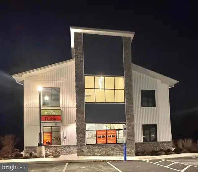 3860 Market St, Camp Hill