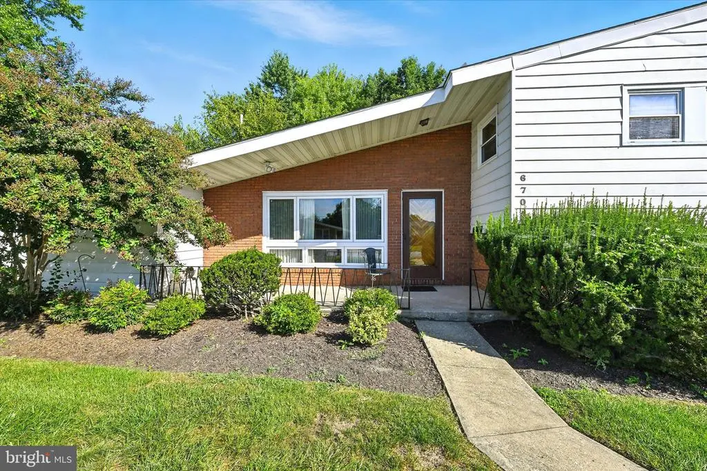 6705 Chippewa Dr, Baltimore