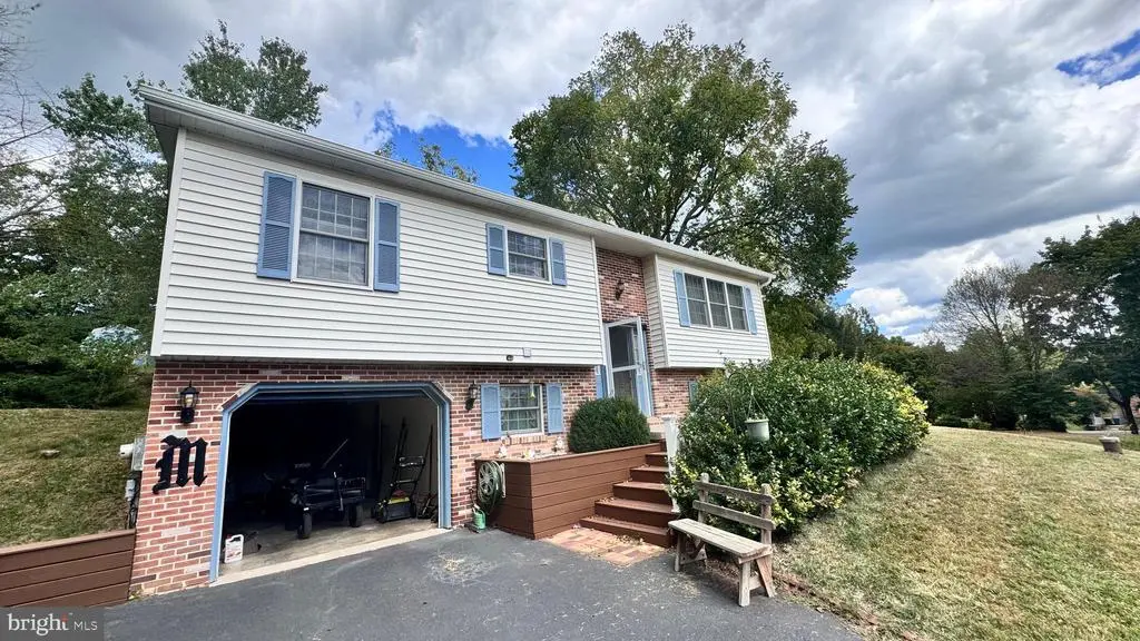 16 Church Rd, ROYERSFORD