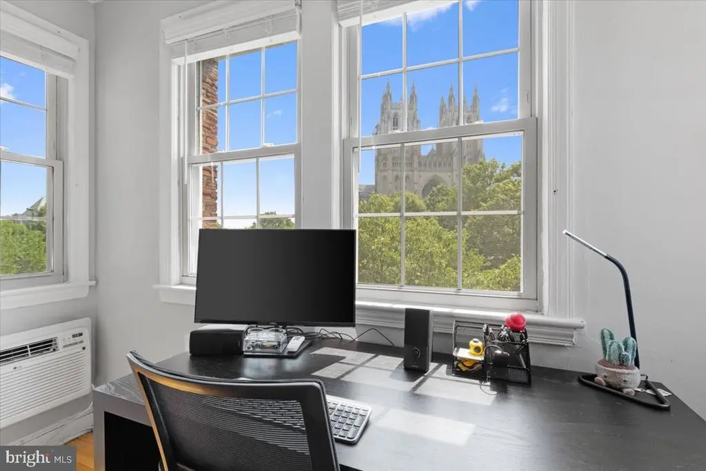 3028 Wisconsin Ave Nw #apt402, WASHINGTON