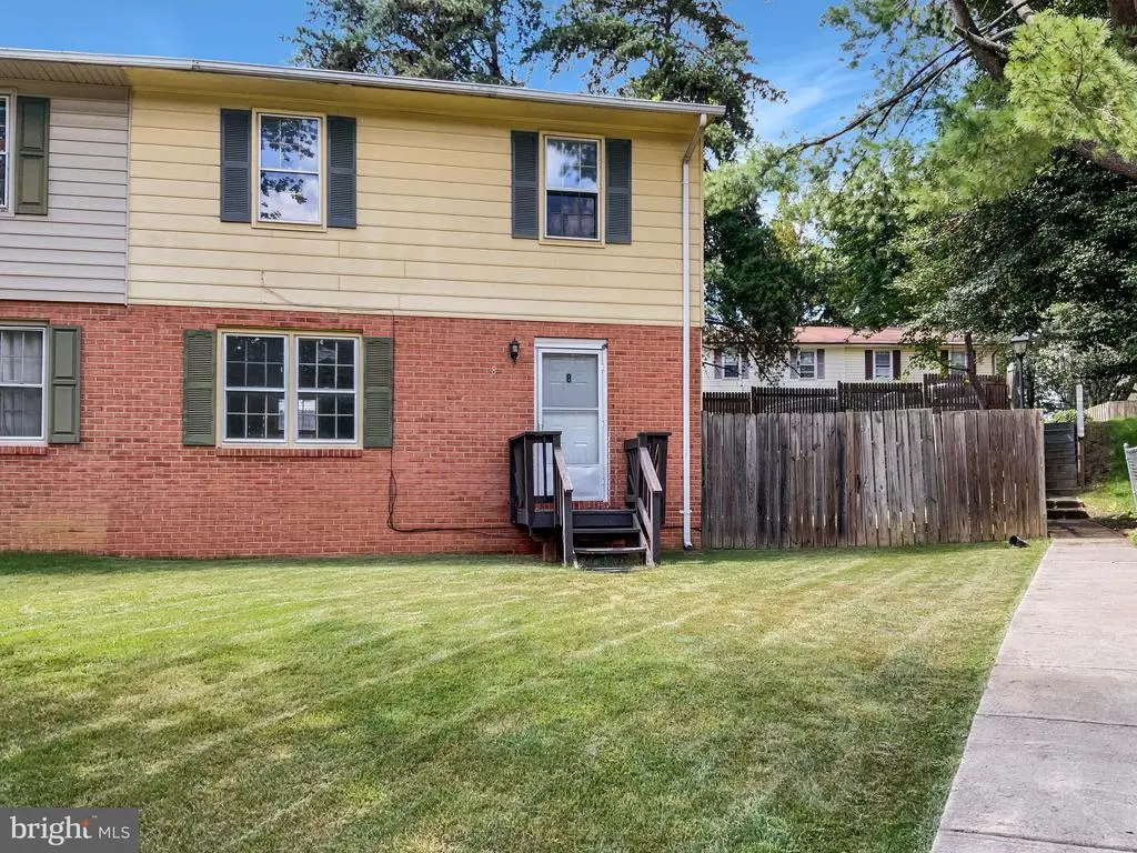 8 Birch Ln, STAFFORD