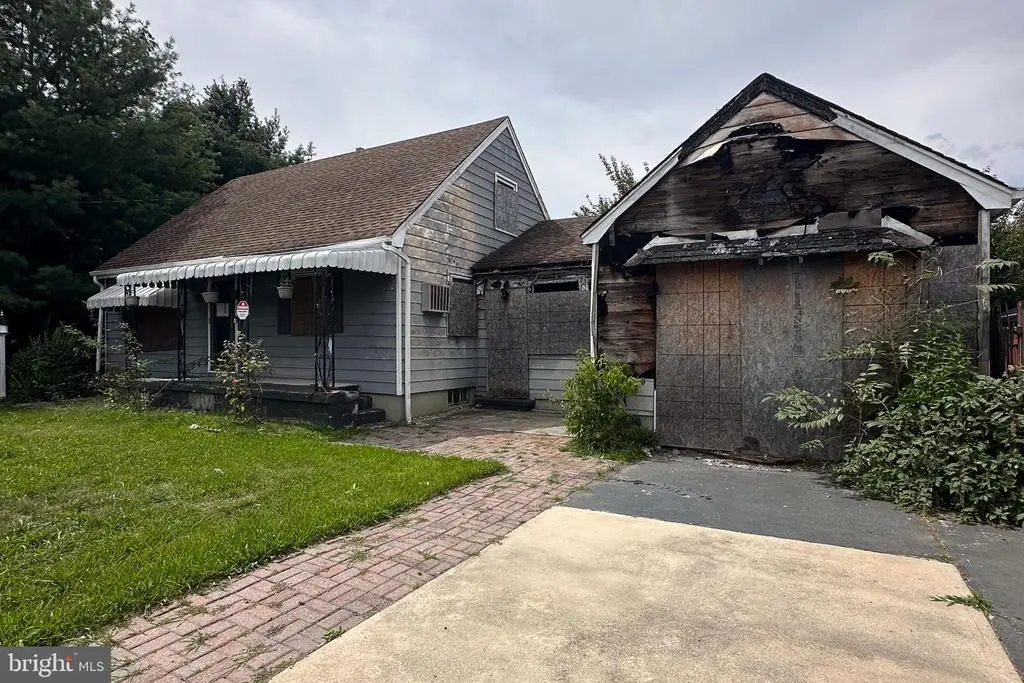 2522 Whitehorse Mercerville, HAMILTON