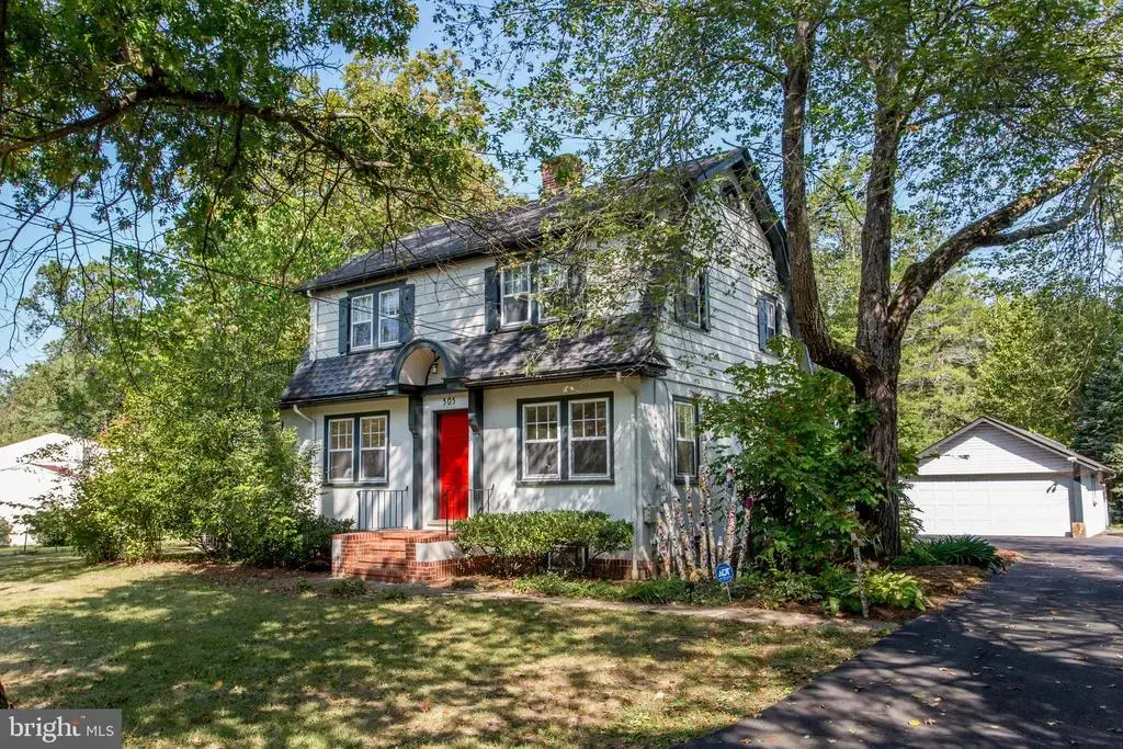 505 E State St, DOYLESTOWN