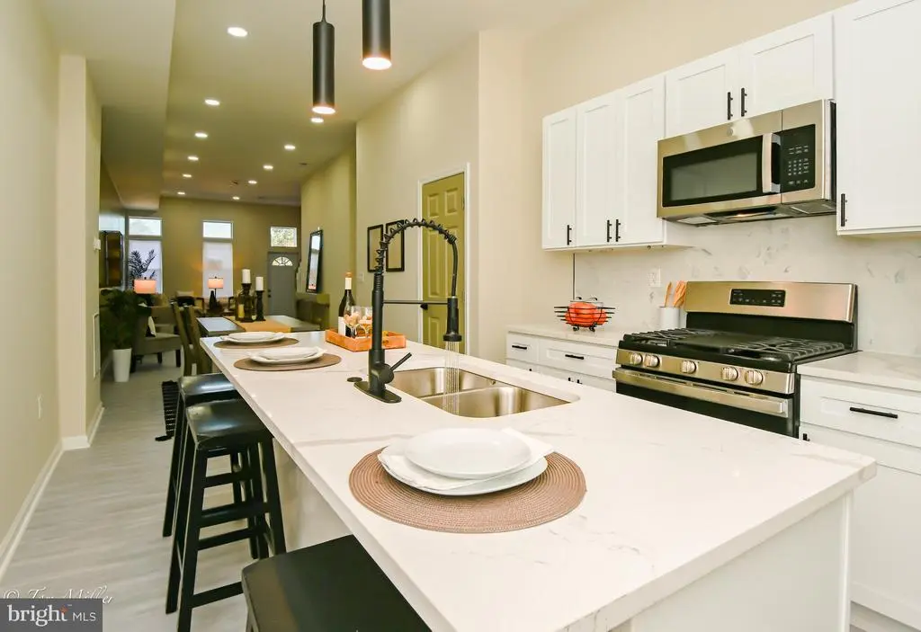 1743 E Federal St, Baltimore