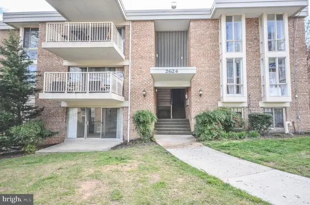 2624 Wagon Dr #304, Alexandria