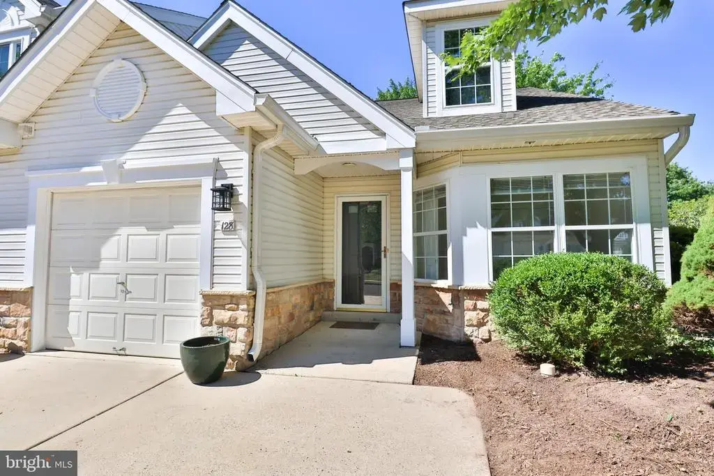 128 Progress Dr, DOYLESTOWN