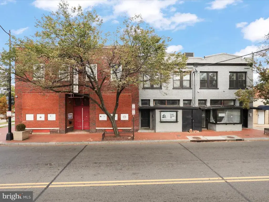 1300 Se Marion Barry Ave Se, WASHINGTON