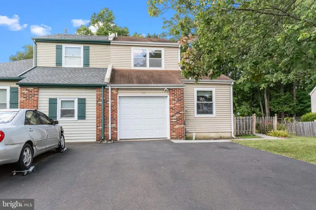 24 Boxwood Ln, LANGHORNE