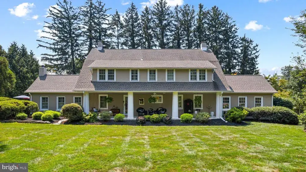 2116 N Crescent Blvd, YARDLEY