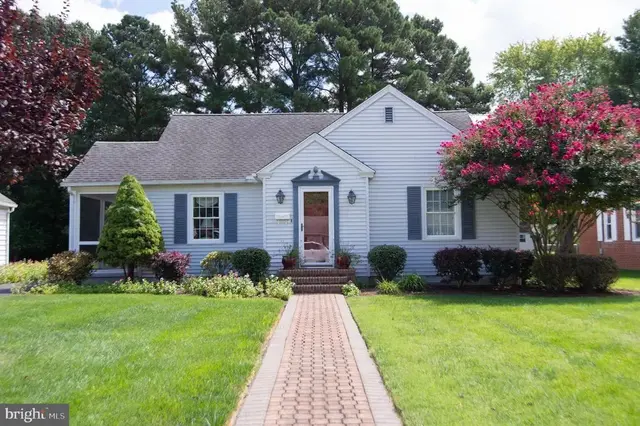 412 Talbot Ave, Cambridge