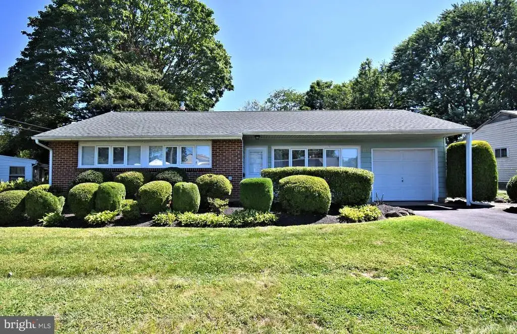 2881 Garfield Ln, FEASTERVILLE TREVOSE