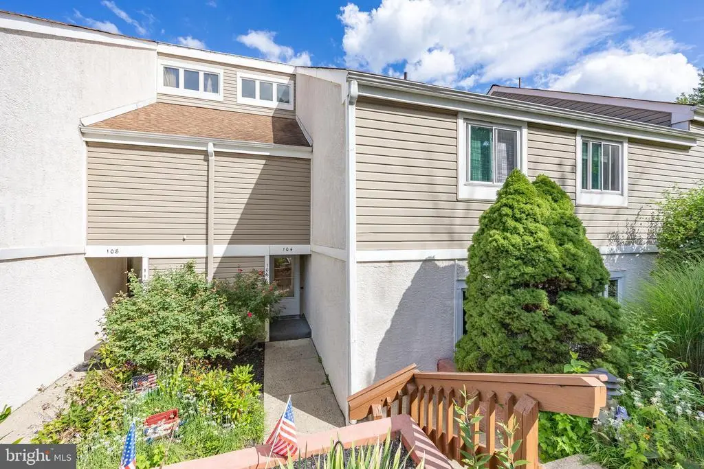 106 Harvest Ln #206, PHOENIXVILLE