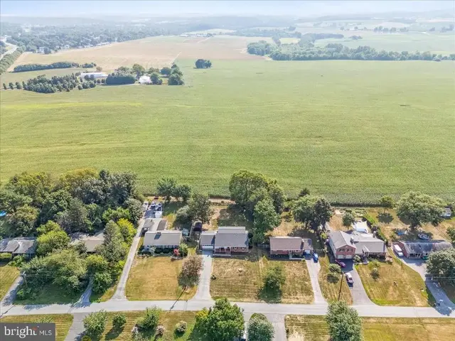 8789 Hickory Hl, Walkersville