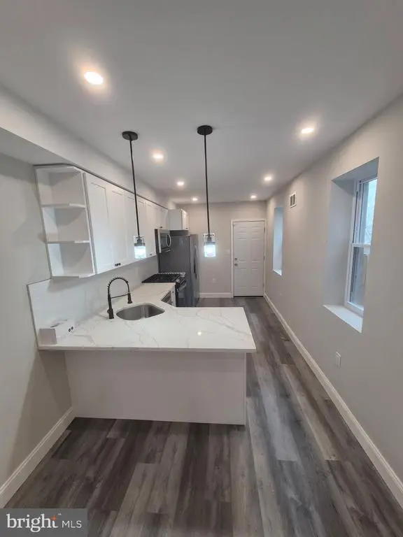 2442 Nicholas St, PHILADELPHIA