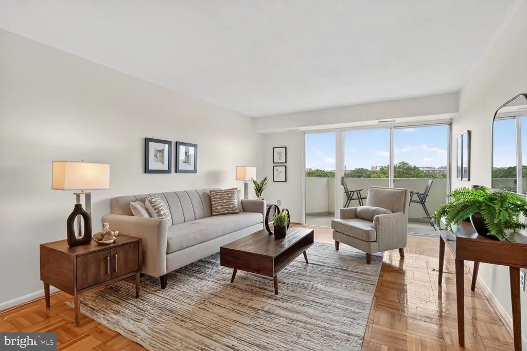 700 7th St Sw #716, WASHINGTON