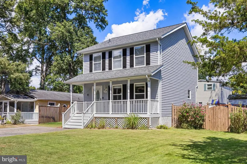 2107 Shore Dr, Edgewater