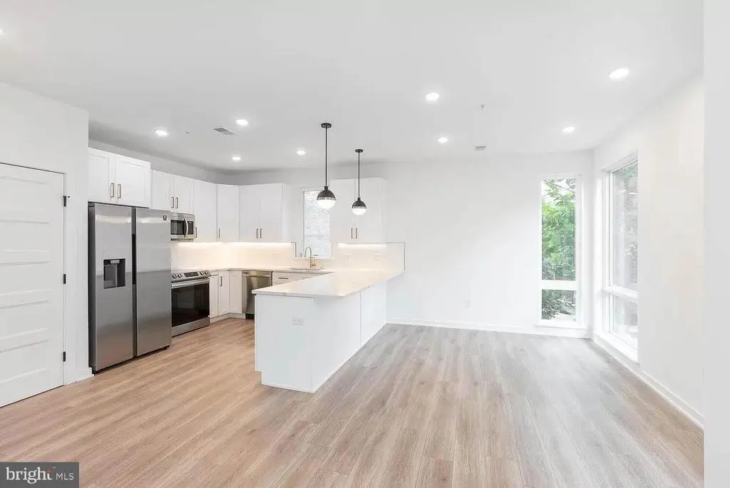 719 N 16th St #4, PHILADELPHIA