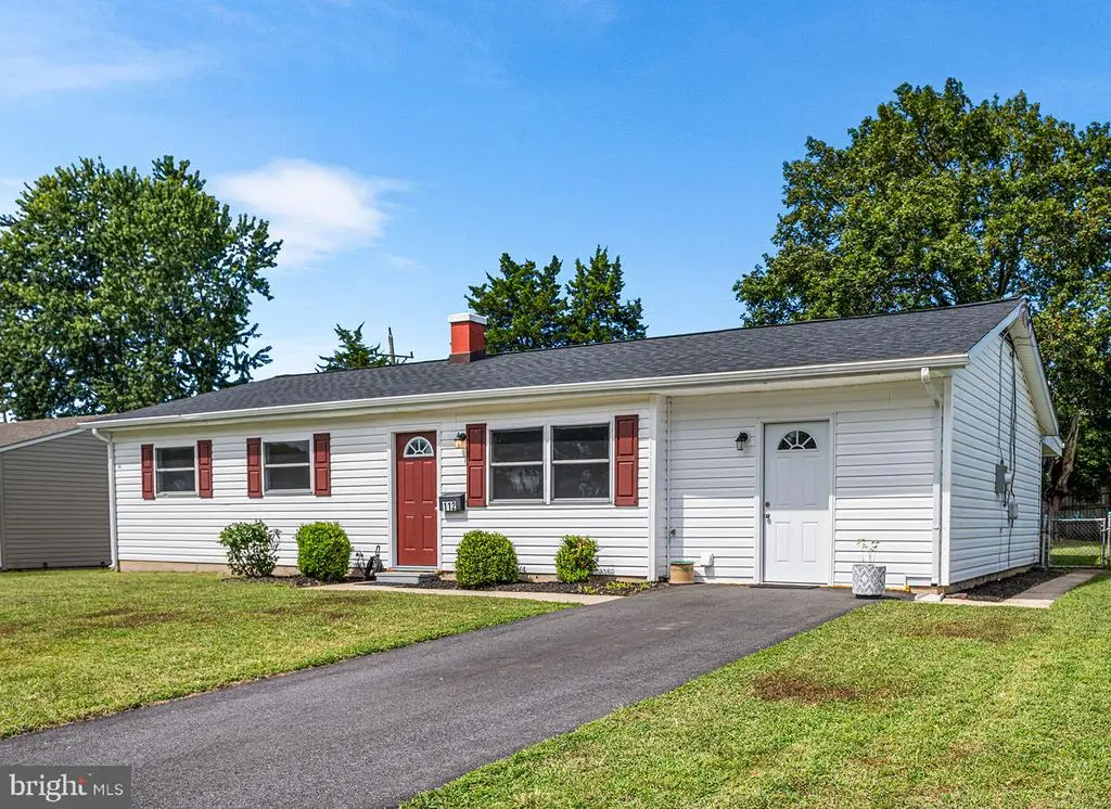 112 Lynch Farm Dr, Newark