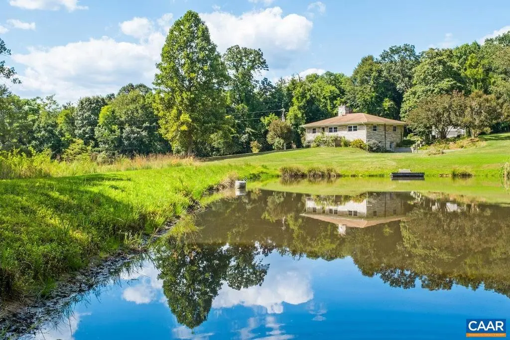 594 High Peak Ln, Shipman