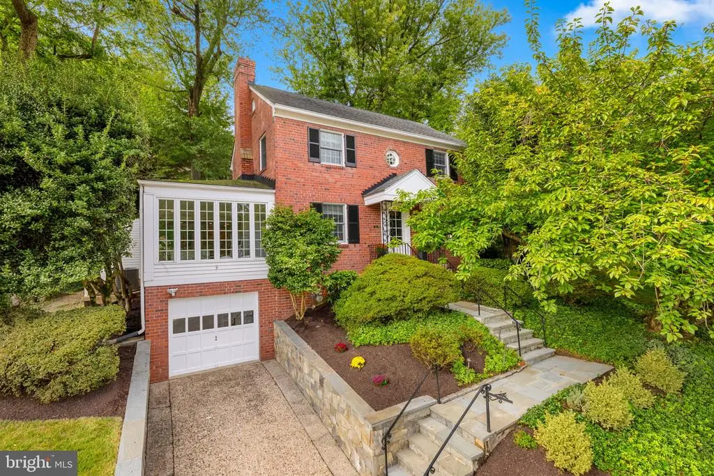 3712 25th St N, ARLINGTON