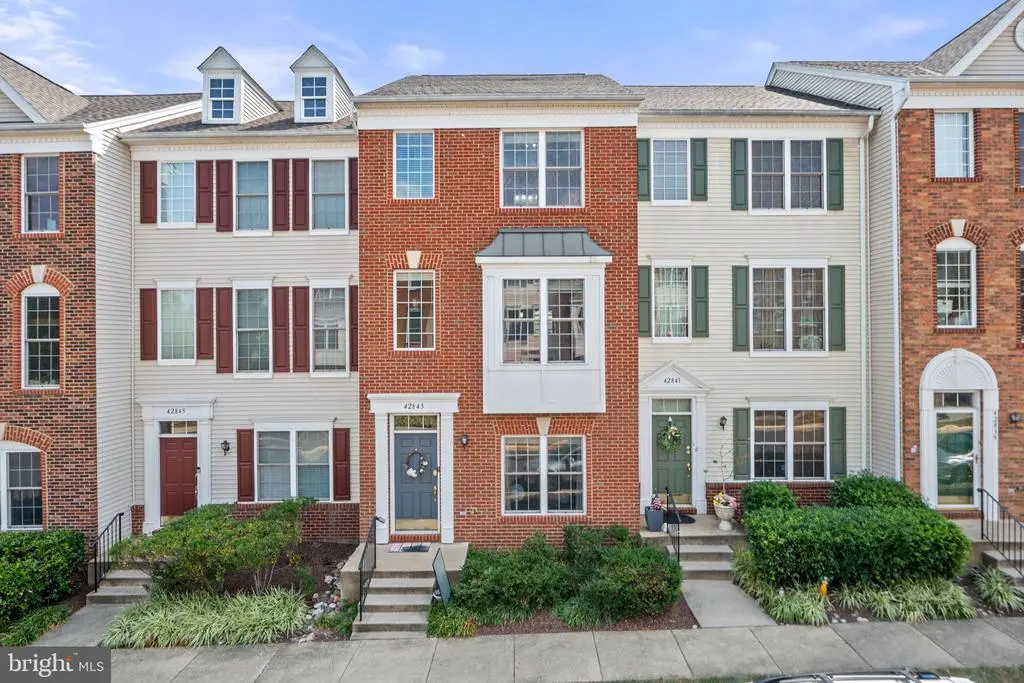 42843 Sykes Ter, Chantilly