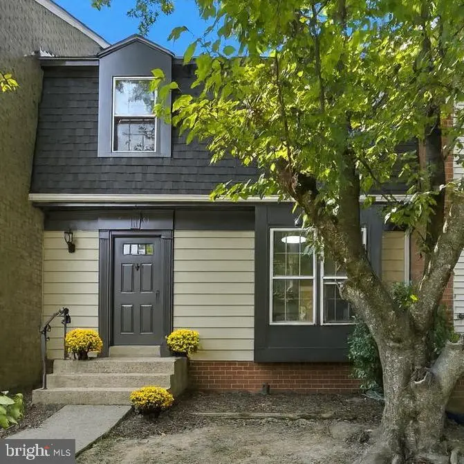 9611 Scotch Haven Dr, VIENNA