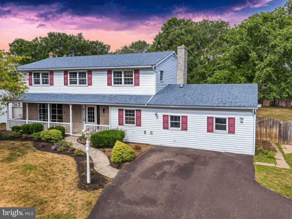 2674 Anthony Dr, Colmar