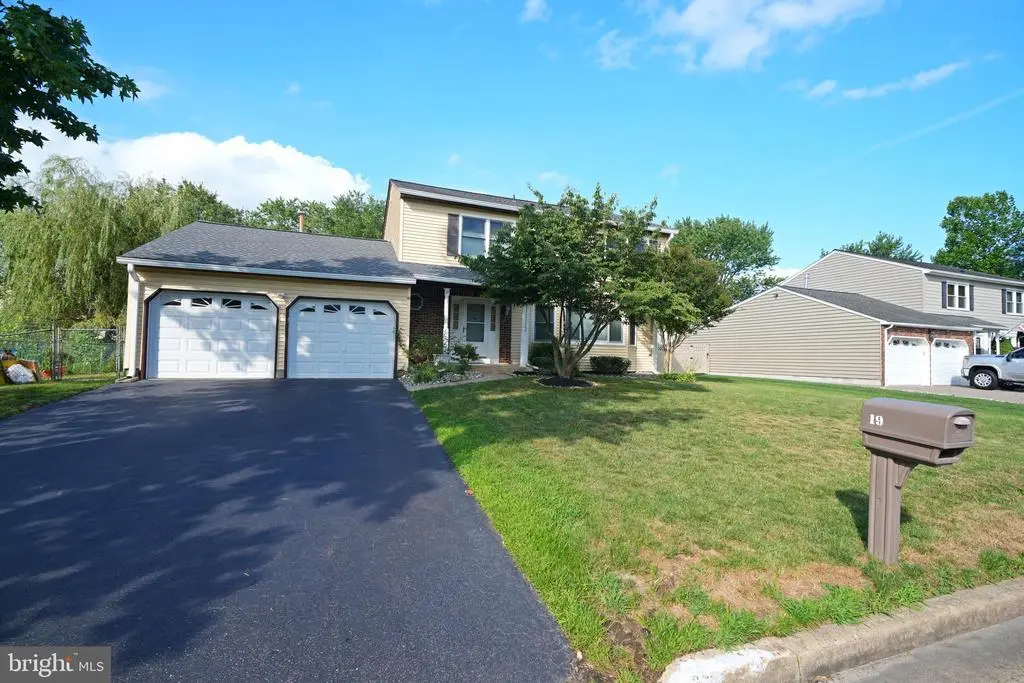 19 Wetherhill Way, DAYTON