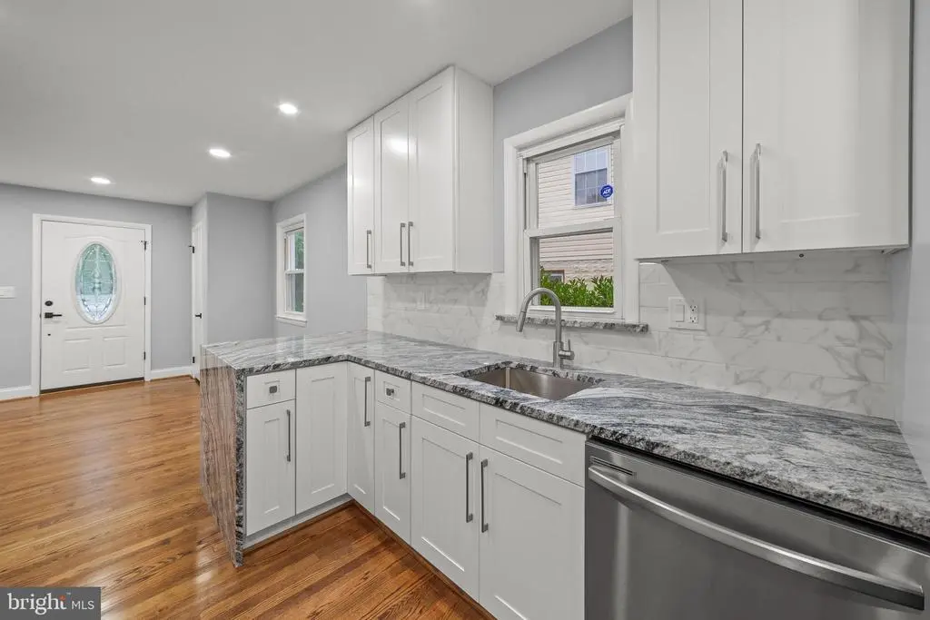 8405 58th Ave, College Park