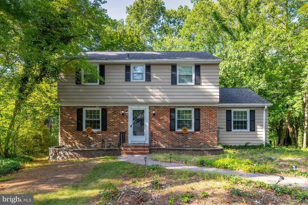 1 W Buttonwood St, WENONAH