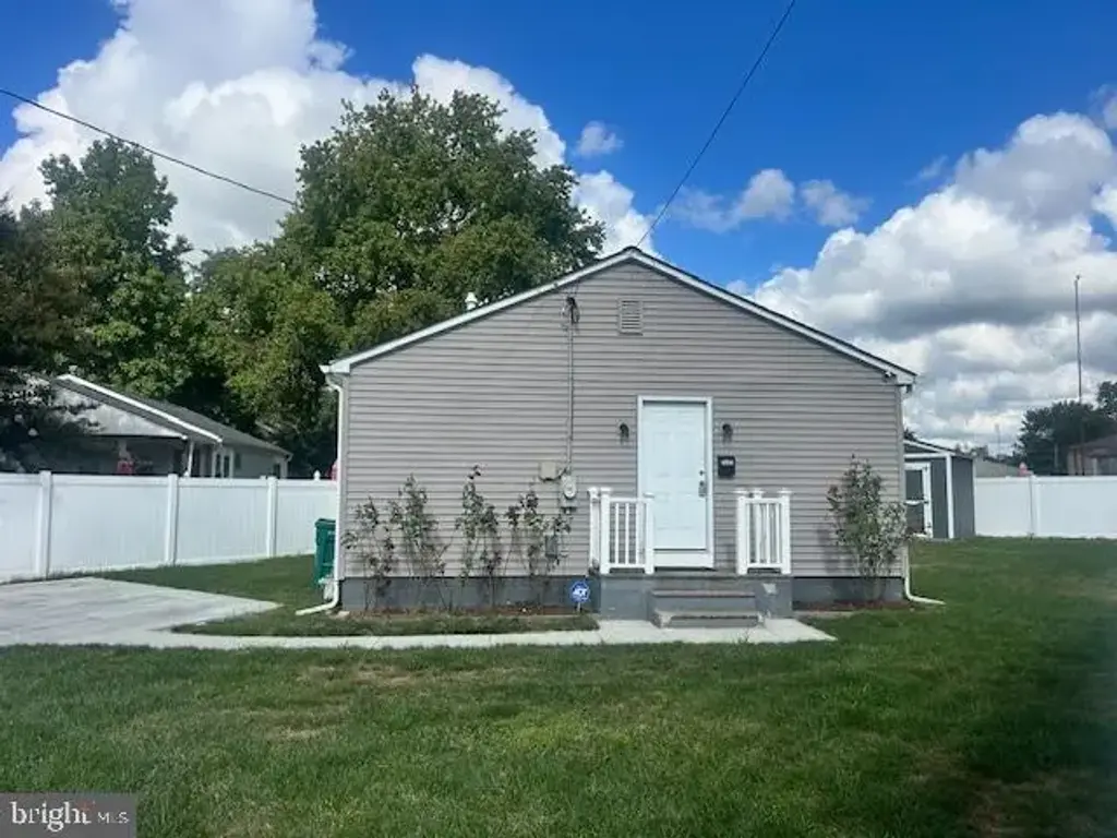 5605 Toga St, BRISTOL