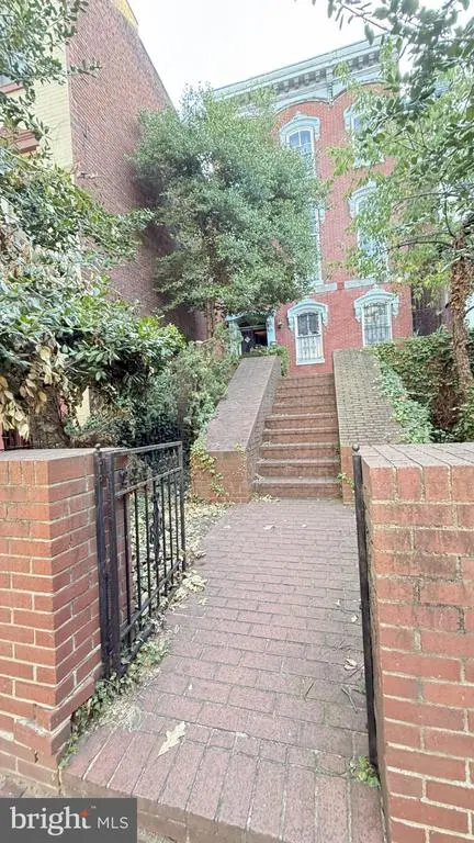 1125 5th St Nw, WASHINGTON