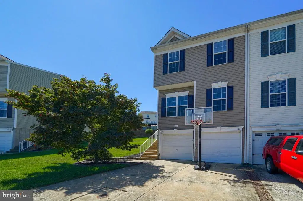 204 Pennshire Dr, LANCASTER