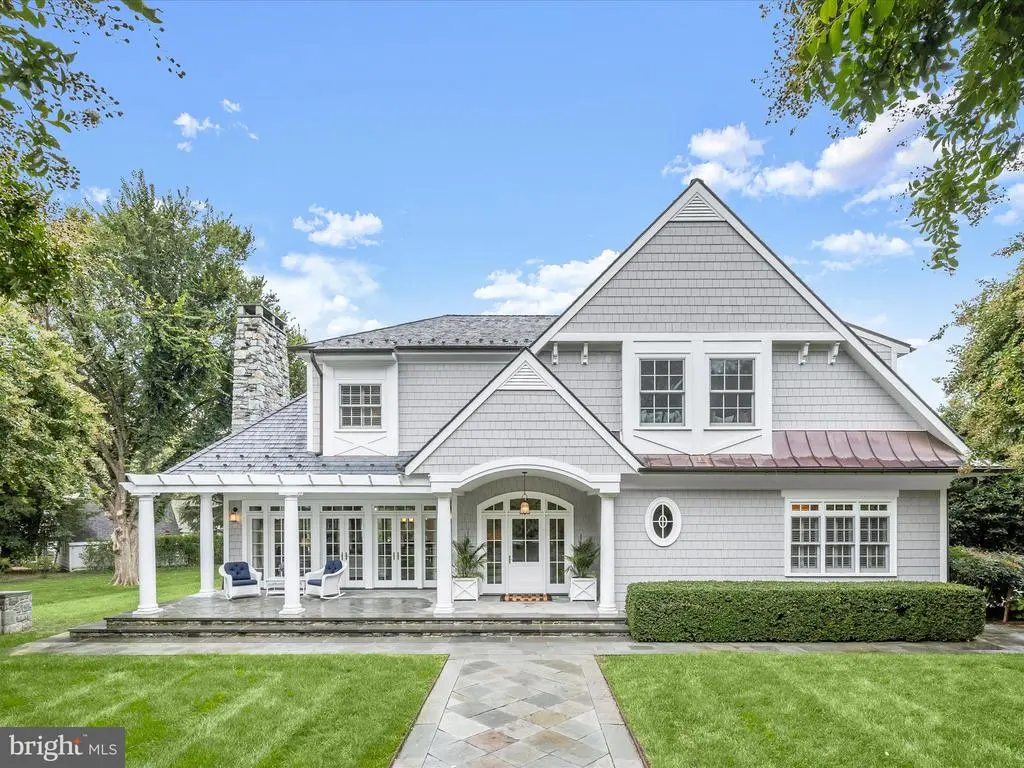 752 Broadwater Way, Gibson Island