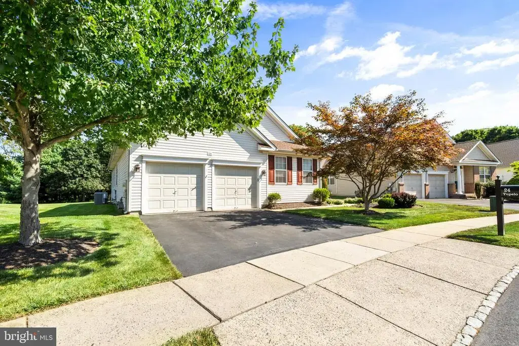 24 Tupelo Ln, LANGHORNE