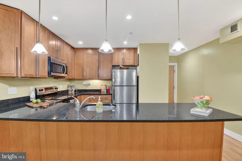 1323 K St Se #203, WASHINGTON