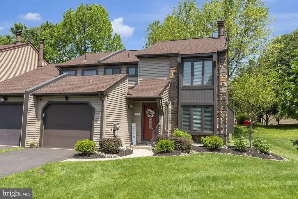 351 Milford Ct, NEWTOWN