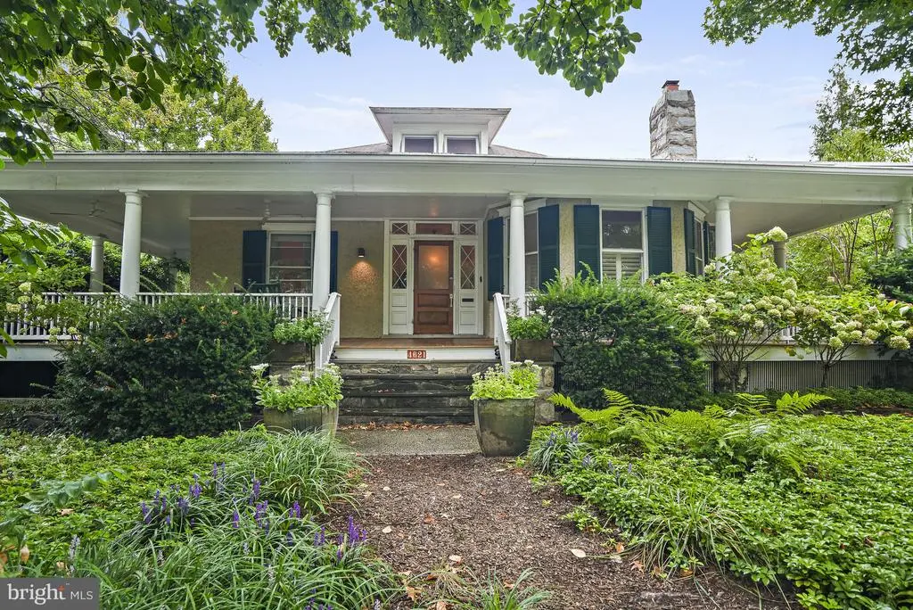4621 Drummond Ave, Chevy Chase