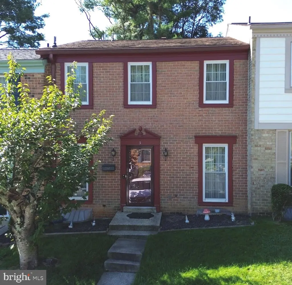 3 Honey Brook Ln, Gaithersburg