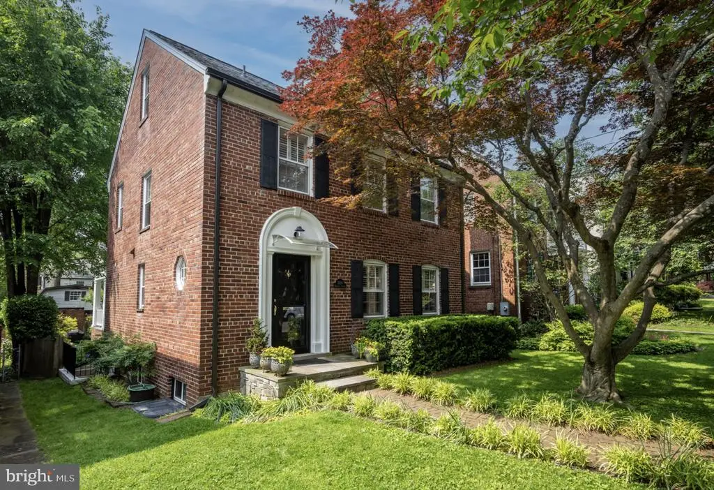 3218 Quesada St Nw, WASHINGTON