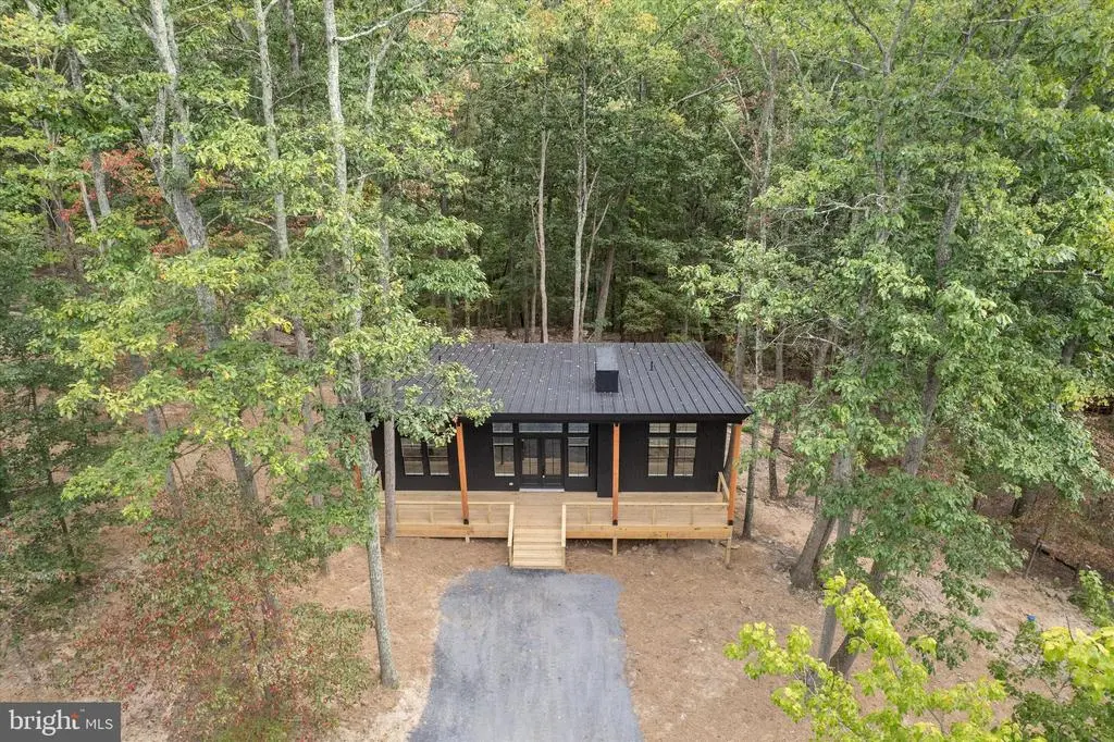 82 Christ Church Rd, HARPERS FERRY