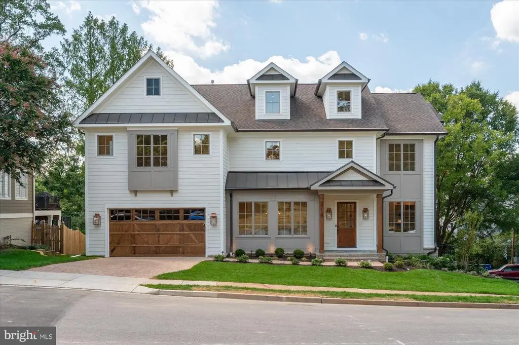 3718 N Woodrow St, ARLINGTON